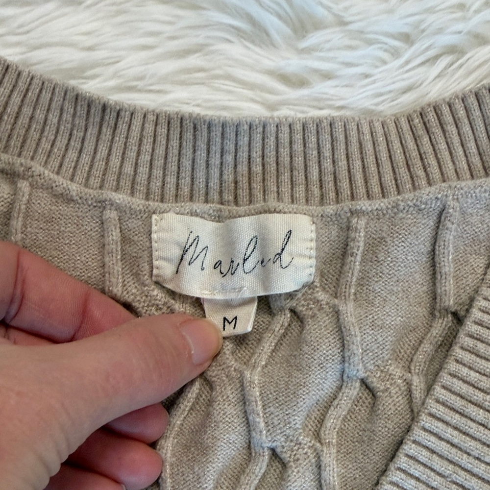 Cable Knit Button-Up Vest - Picture 2 of 4